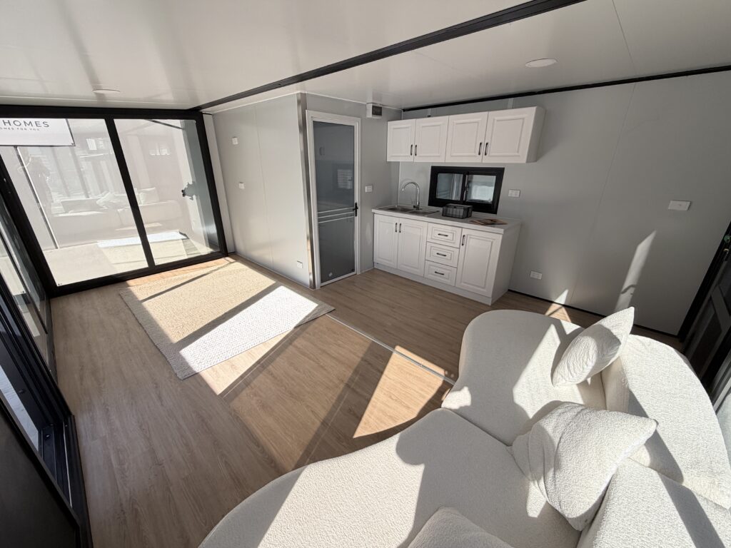 TH4U - One bed living View